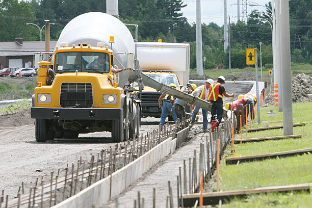 Best Concrete Sidewalk Installation in Shadeland, IN